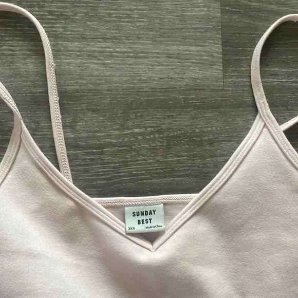 Sunday Best Aritzia Spaghetti Strap Tank Pink XXS - Picture 4 of 4